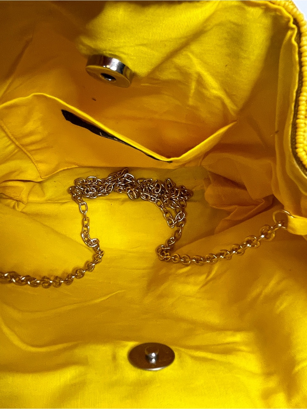 Lulu’s | Stay Chic Yellow Beaded Wooden Handle Bag - Picture 10 of 11
